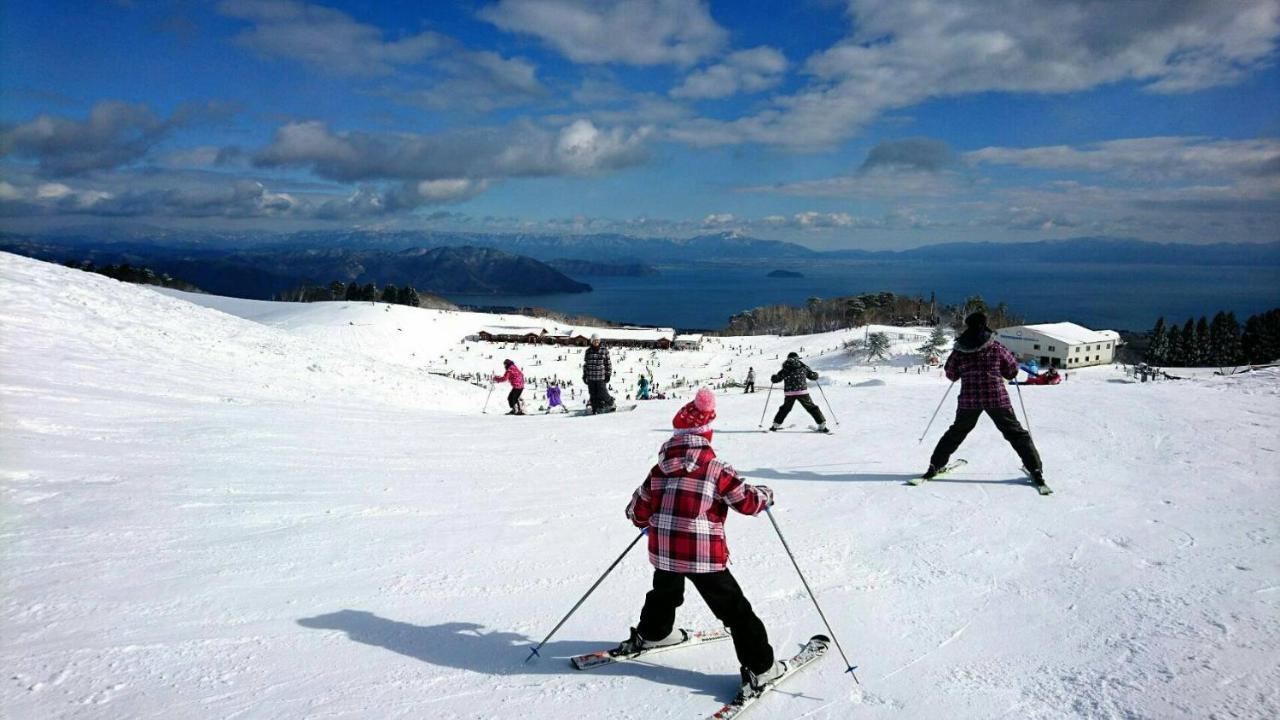 เรซิน โฮม ฮารี Hotel Takashima ภายนอก รูปภาพ